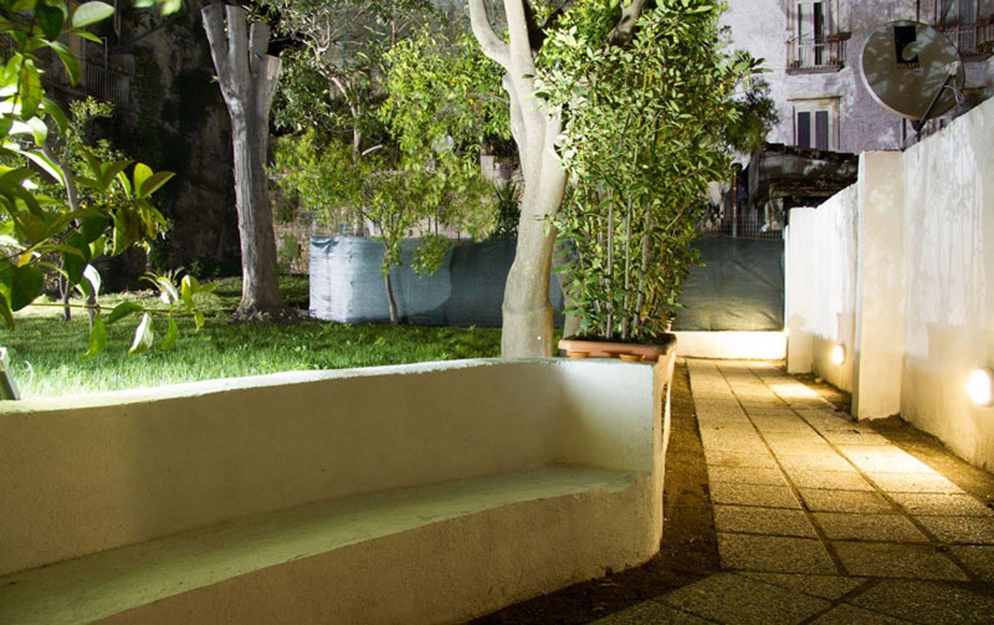 Il Paradiso Di Dante Naples Exterior photo